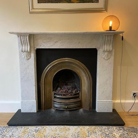 Fantastic Location 10 Mins To Princes Street- 15 To Royal Mile- Main Door-Patio Édimbourg Extérieur photo