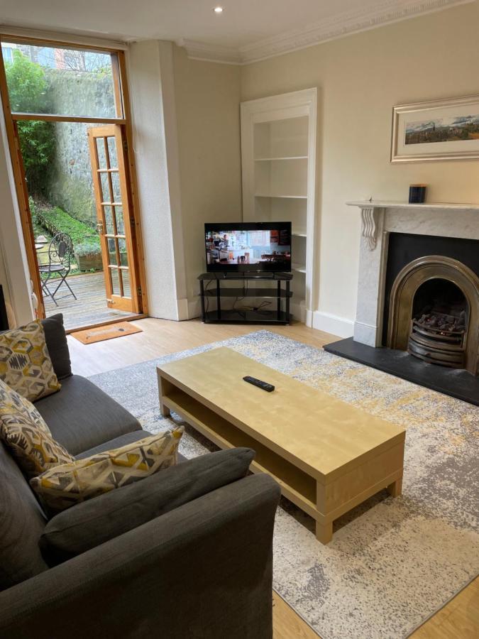 Fantastic Location 10 Mins To Princes Street- 15 To Royal Mile- Main Door-Patio Édimbourg Extérieur photo